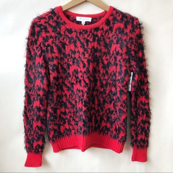 Two by Vince Camuto Animal Jacquard Sweater Fuzzy Black Red PXS - Picture 2 of 7